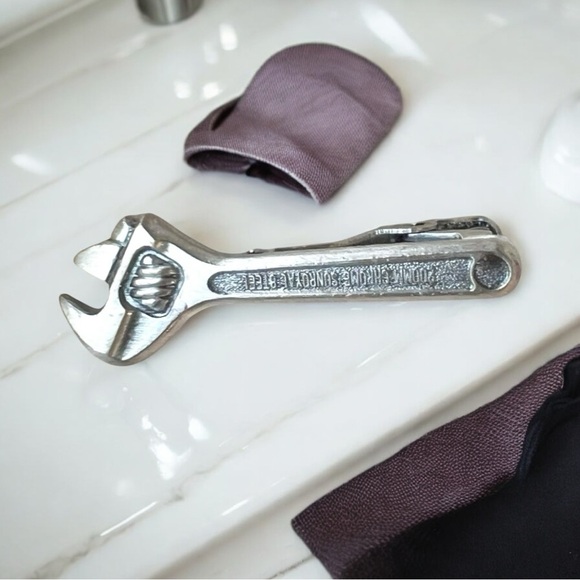 Wrench Tool Unique Christmas Gift For Him Tie Clip Bar Gift Made In Japan New - Picture 2 of 9